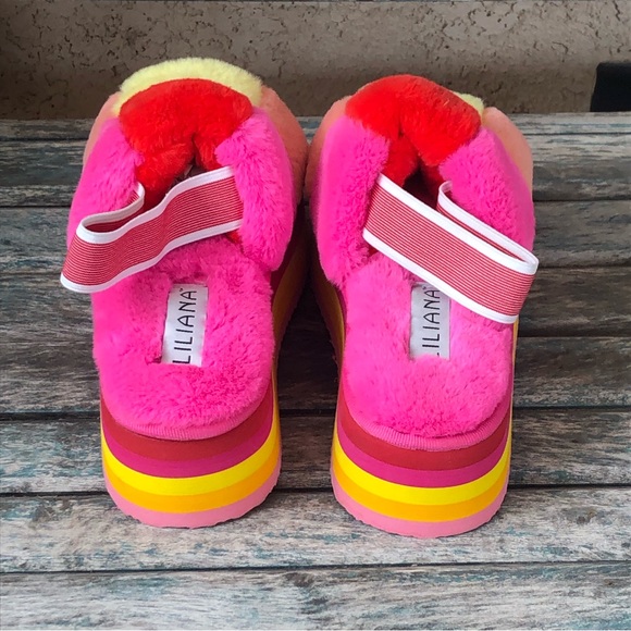 Liliana Faux Fur Color Patch Flatform Sandals - Picture 6 of 8